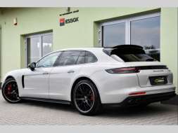 Porsche Panamera GTS 4.0 V8 338kW