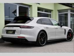 Porsche Panamera GTS 4.0 V8 338kW