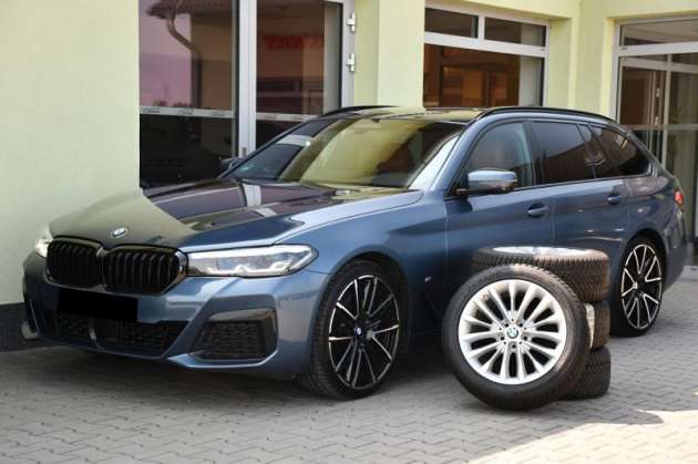 BMW Řada 5 530xD M-SPORT ČR 1.MAJ PANOR.