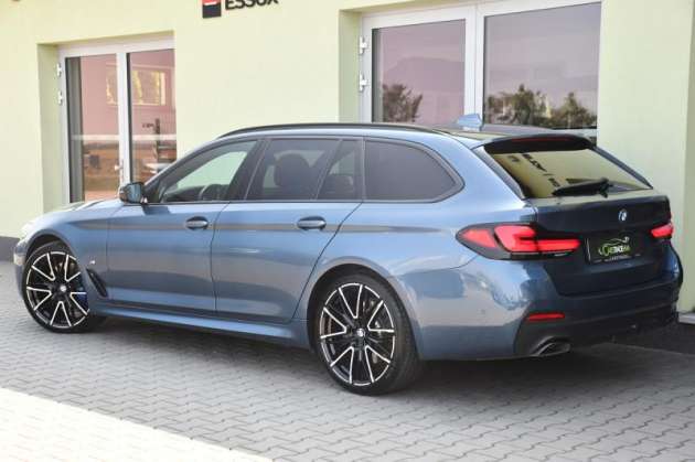 BMW Řada 5 530xD M-SPORT ČR 1.MAJ PANOR.