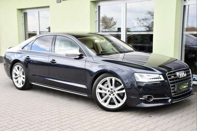 Audi S8 PLUS 4.0TFSI MAX VÝBAVA 2xKOLA