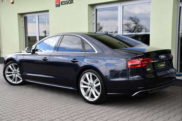 Audi S8 PLUS 4.0TFSI MAX VÝBAVA 2xKOLA