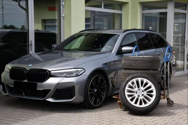 BMW Řada 5 530d xD M-SPORT TAŽNÉ ČR