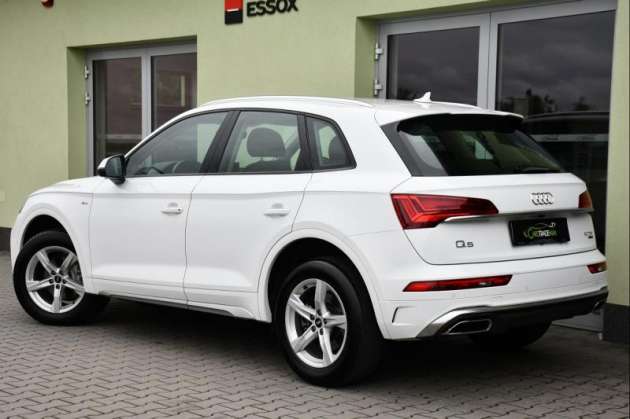 Audi Q5 40TDi QUATTRO S-LINE