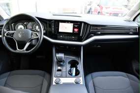Volkswagen Touareg 3.0TDi 4M VZDUCH TAŽNÉ ČR