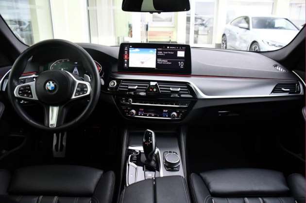 BMW Řada 5 530d xD M-SPORT LASER