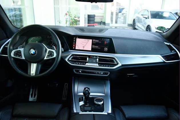 BMW X5 xDrive30d M-SPORT HUD ACC PANO