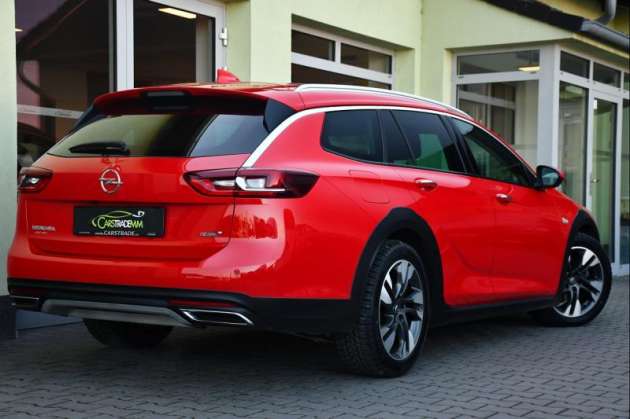 Opel Insignia 2.0CDTi COUNTRY TOURER 4X4 ČR