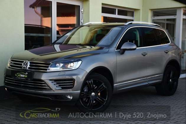 Volkswagen Touareg 3.0TDi V6 R-LINE 4M ACC TAŽNÉ