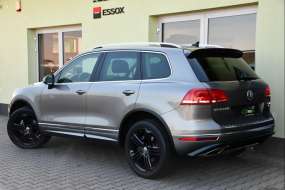 Volkswagen Touareg 3.0TDi V6 R-LINE 4M ACC TAŽNÉ