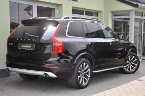 Volvo XC90 D5 AWD MOMENTUM ČR
