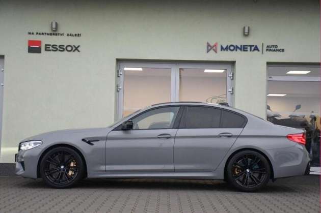 BMW M5 COMP.HUD H/K CARBON CERAMIC ČR