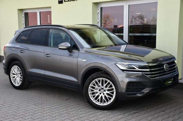 Volkswagen Touareg 3.0TDi 4MOTION ČR TAŽNÉ