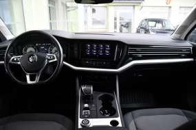 Volkswagen Touareg 3.0TDi 4MOTION ČR TAŽNÉ