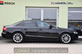 Audi A4 2.0TDi ČR PDC VÝHŘEV