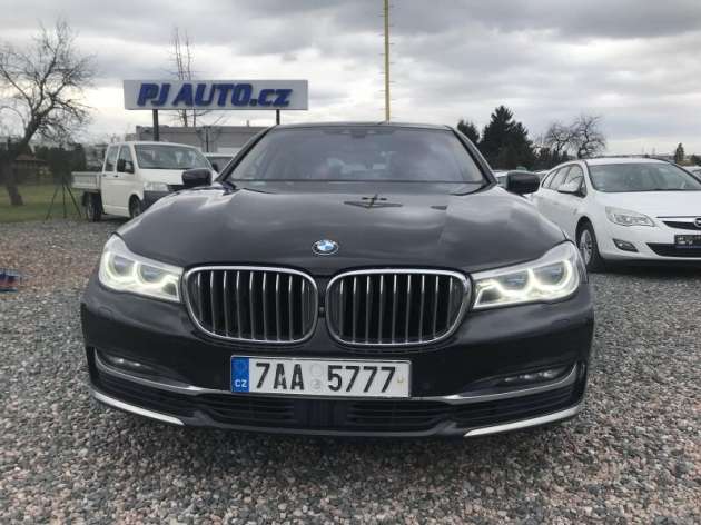 BMW Řada 7 