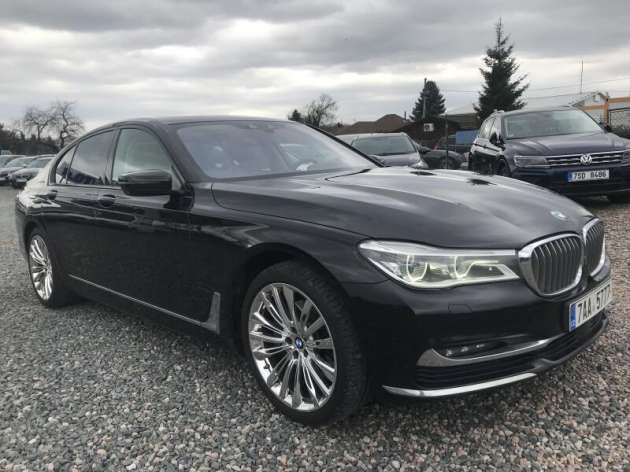 BMW Řada 7 