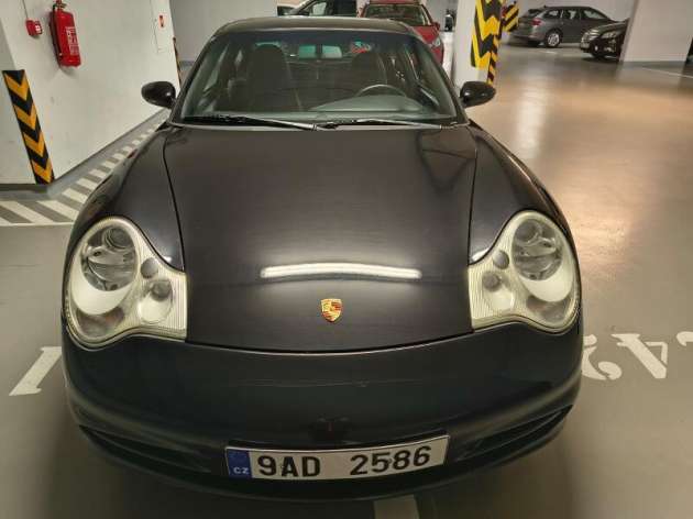 Porsche 911 CARRERA 4