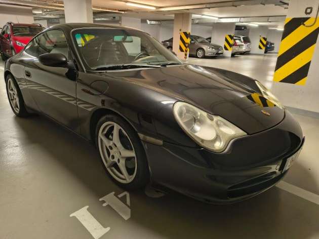 Porsche 911 CARRERA 4