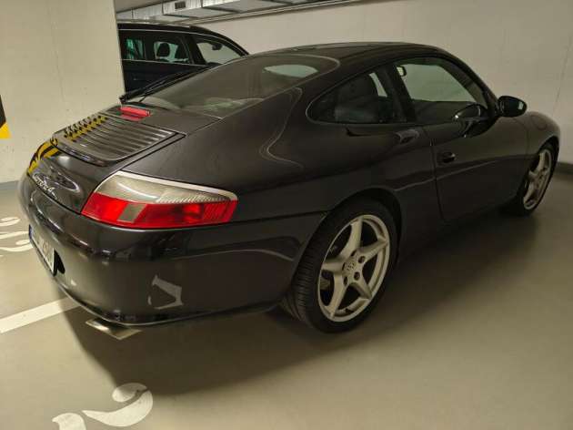 Porsche 911 CARRERA 4