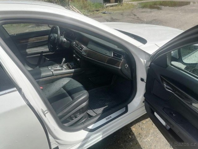 BMW Řada 7 3,0   BMW 730d