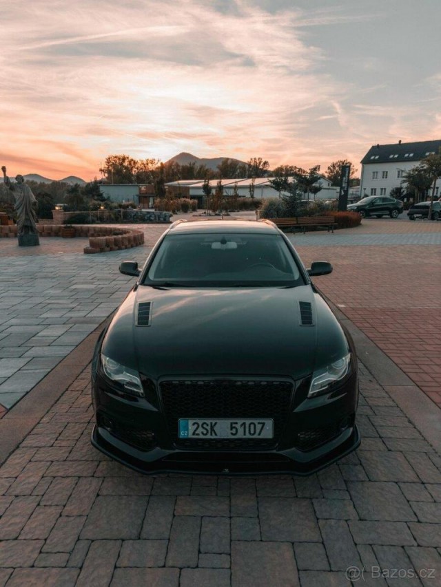 Audi A4 2,0   Audi A4 B8 Avant