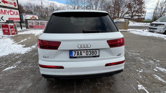 Audi Q7 200kW, S-line 132500 km