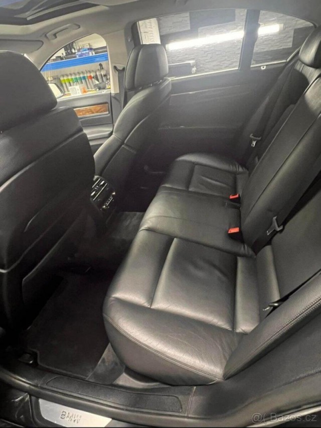 BMW Řada 7 730d 2009