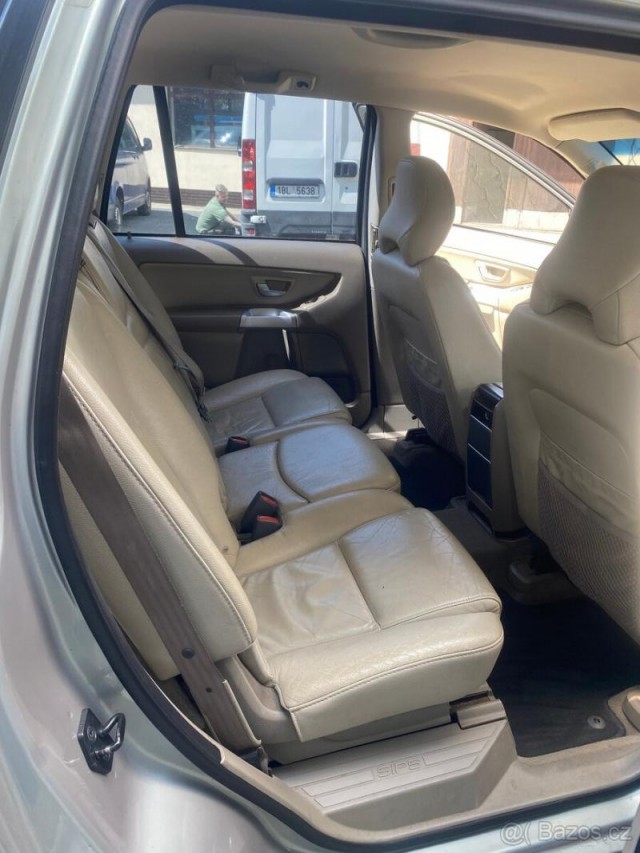 Volvo XC90 2,4   D5 AWD 120 kW 4x4 + zimn