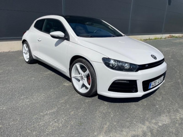 Volkswagen Scirocco 2,0   TSI 155kW + CHIP