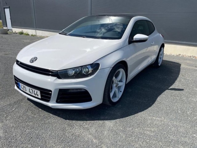 Volkswagen Scirocco 2,0   TSI 155kW + CHIP