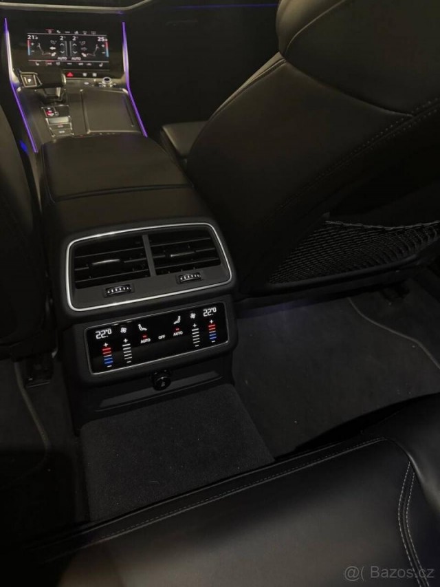 Audi A7 3,0   Slune