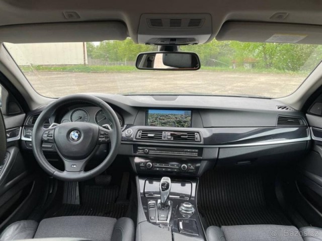 BMW Řada 5 3,0   (F10), 530d 180kW, autom