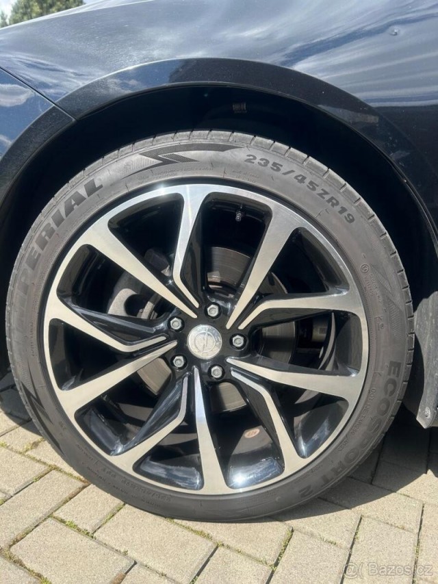 Opel Insignia 1,6