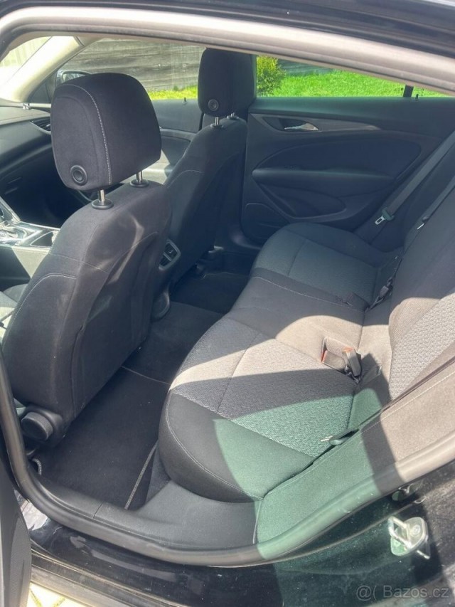 Opel Insignia 1,6