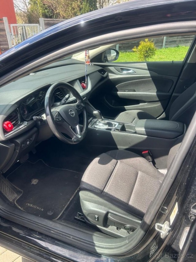 Opel Insignia 1,6