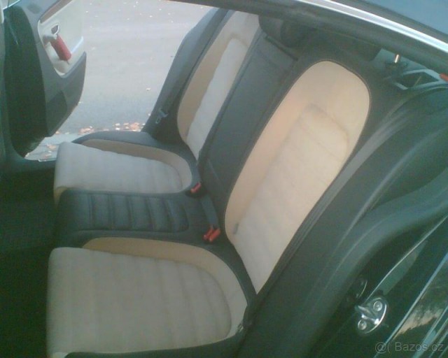 Volkswagen Passat CC 2,0   4x4,automat,kůže,černá m