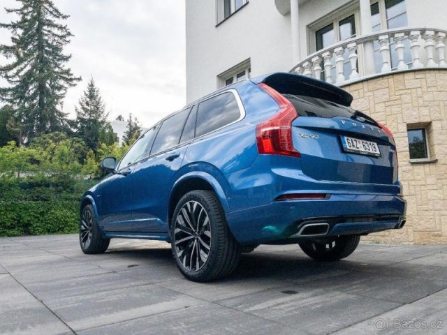 Volvo XC90 R-Design Modrá 2018 63tis km