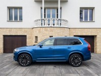 Volvo XC90 R-Design Modrá 2018 63tis km