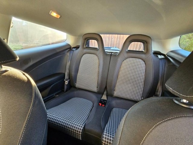 Volkswagen Scirocco 2,0   tsi 2014
