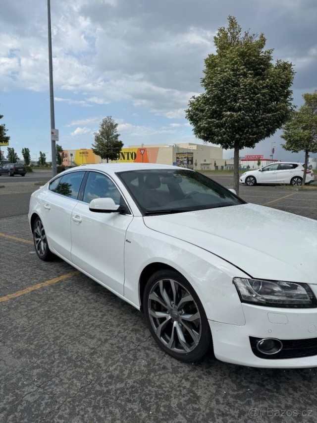 Audi A5 3,0   Prodam