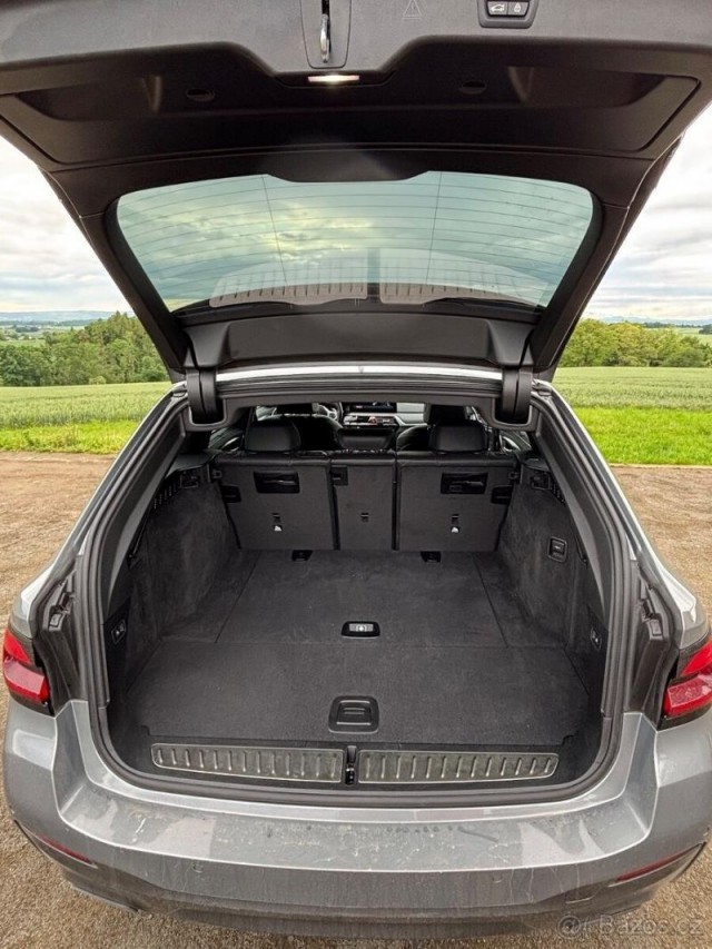 BMW Řada 5 2,0   530i 185kw