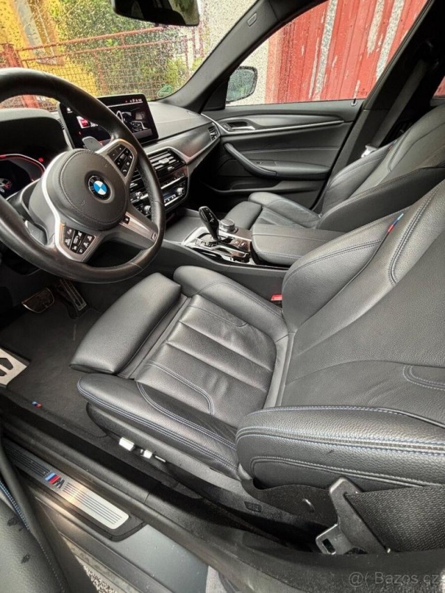 BMW Řada 5 2,0   530i 185kw