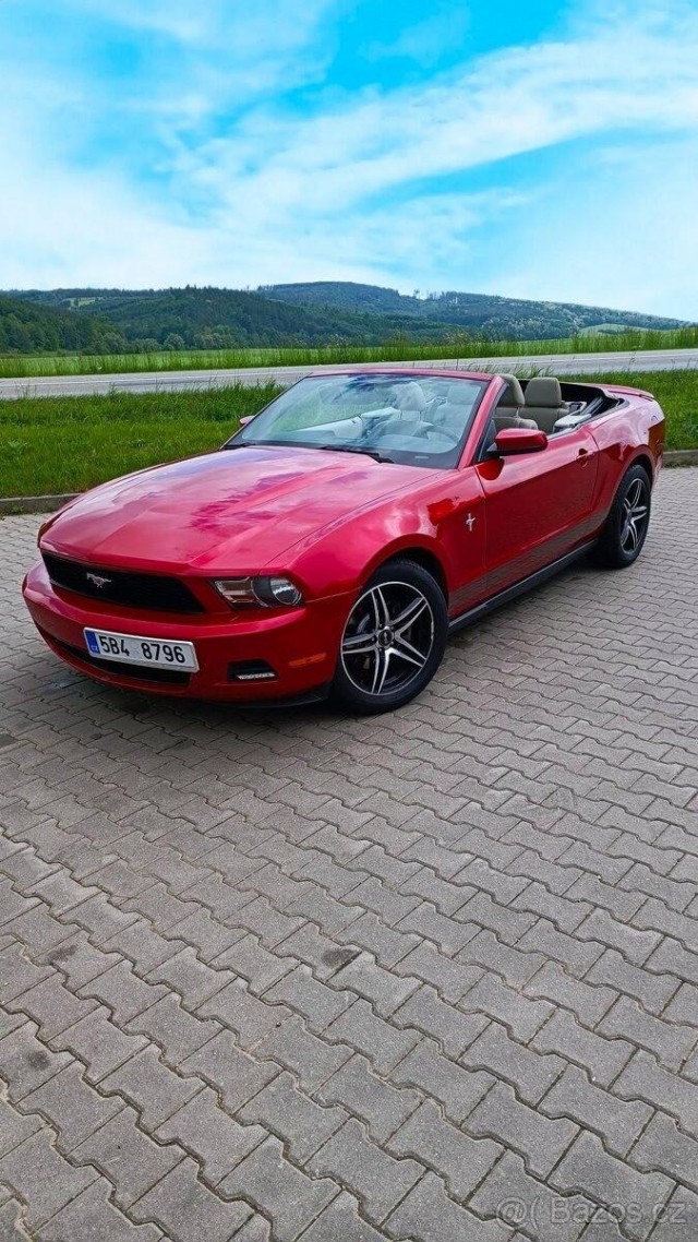 Ford Mustang 3,7   V6, 2011