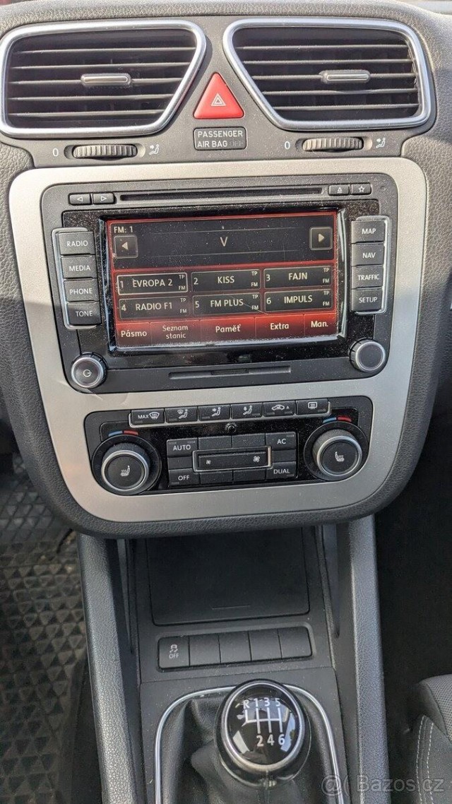 Volkswagen Scirocco 2,0   TDI 103kW, manuál, 2011