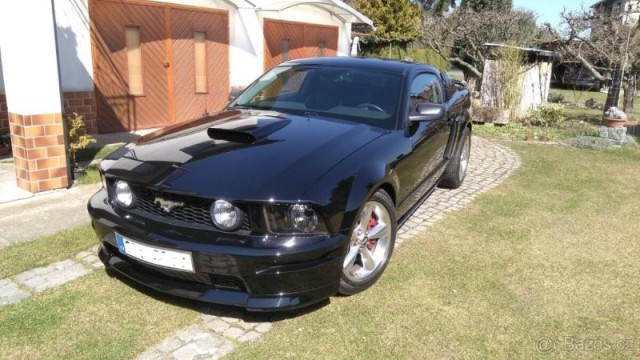 Ford Mustang California 2007 V8 4,6l manuál