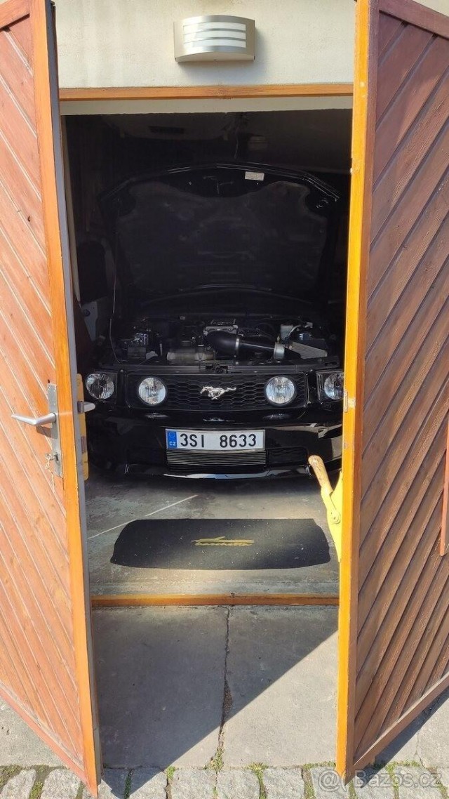 Ford Mustang California 2007 V8 4,6l manuál