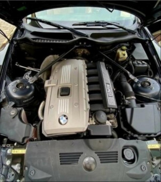 BMW Z4 3,0   si nájezd 112 tis