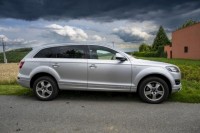 Audi Q7 3,0   tdi S line.