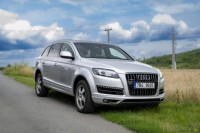 Audi Q7 3,0   tdi S line.